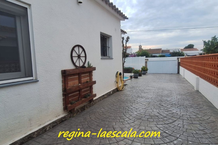 Carrer del Palau, Riells