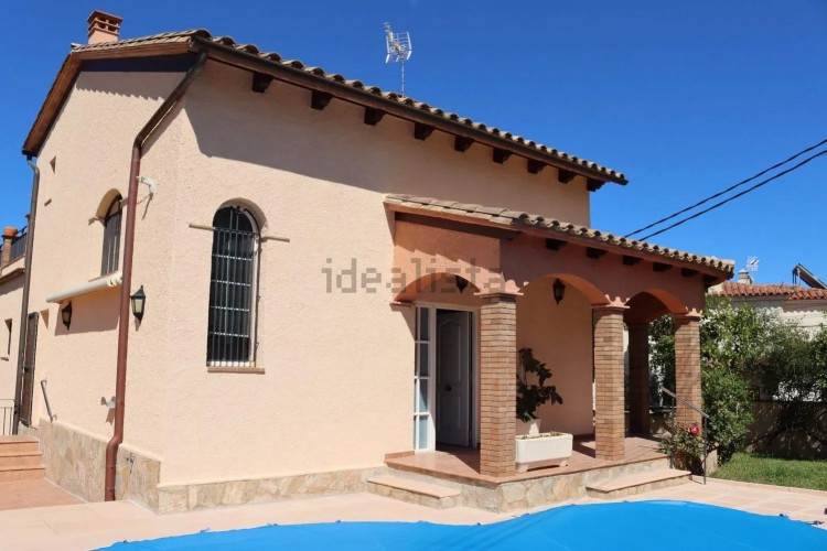 INSPIRA GLOBAL INMO - CASA UNIFAMILIAR CON PISCINA AL PUIG SEC