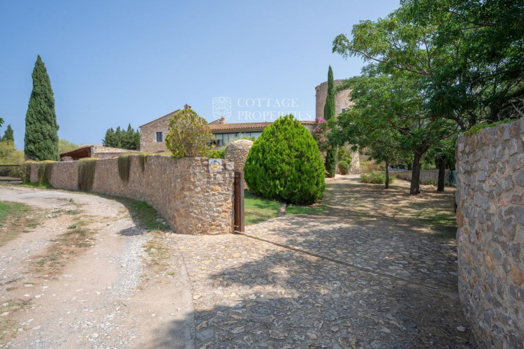 Masía en via sense nom