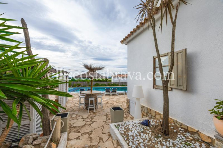 Casa  con vistas al mar y a la montaña - puig sec en Escala (L´)