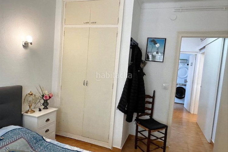 Casa  de 202m² con 5 dormitorios, 2 baños, 200m de la playa. en Escala (L´)