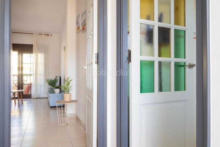 Apartamento piso de tres dormitorios en el centro de Riells, lescala. en Escala (L´)