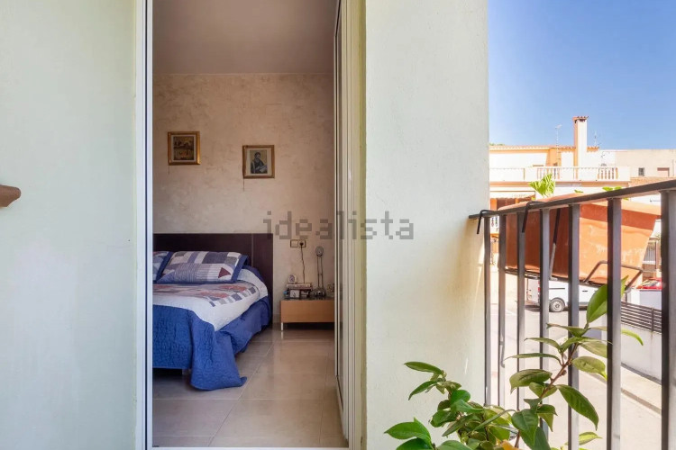 Chalet pareado en calle Tossa
