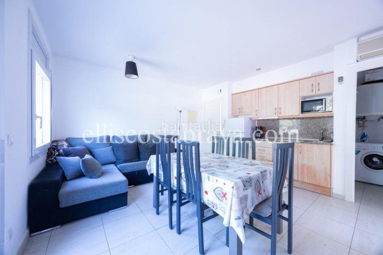 Piso ???en exclusiva - magnífico apartamento en cala Montgó en Escala (L´)