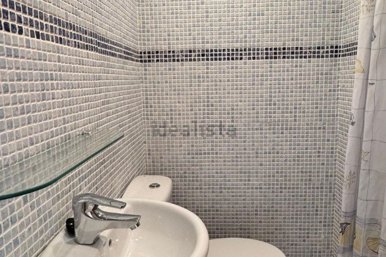 Precioso apartamento de planta baja frente el puerto de l'Escala!