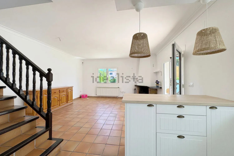 Chalet pareado en calle Era