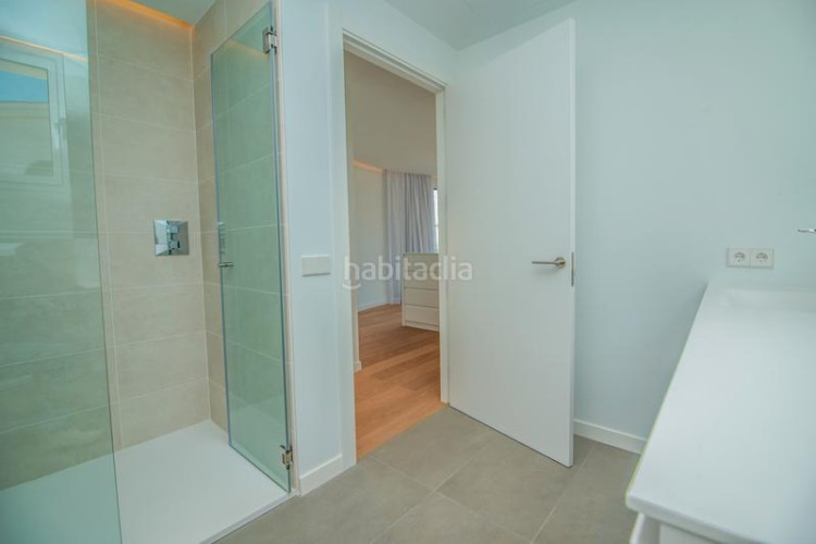 Casa en carrer ramon marquet 5 de lujo frente al mar en Escala (L´)