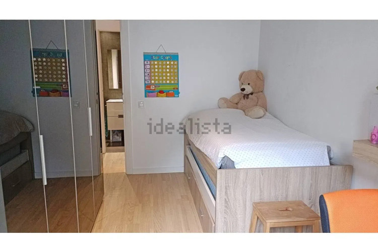 Casa independiente en calle Trencabraços
