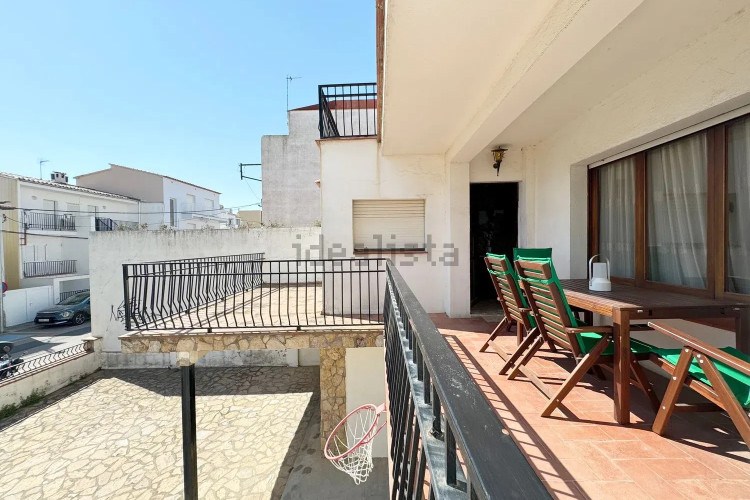 Chalet adosado en calle Tramuntana, 4