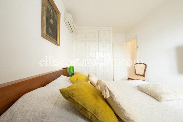 Casa  con vistas al mar y a la montaña - puig sec en Escala (L´)