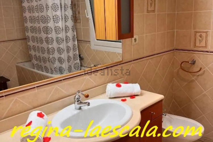 Casa independiente en calle Avet