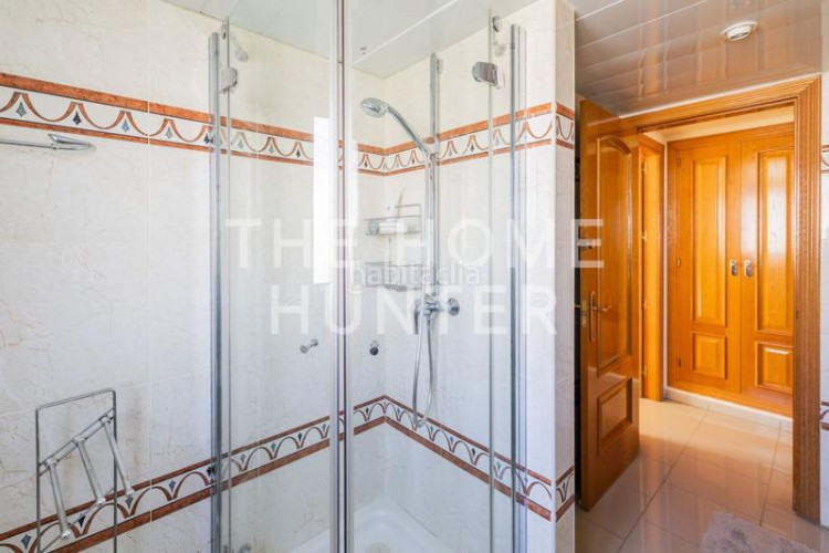 Ático  de 214 m2 con vistas y terraza en venta en escala, l en Escala (L´)