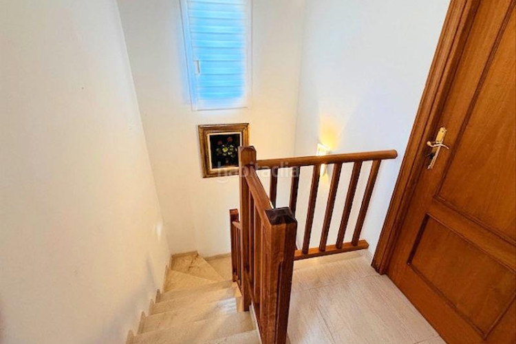 Chalet villa con piscina privada, de primera calidad en Escala (L´)