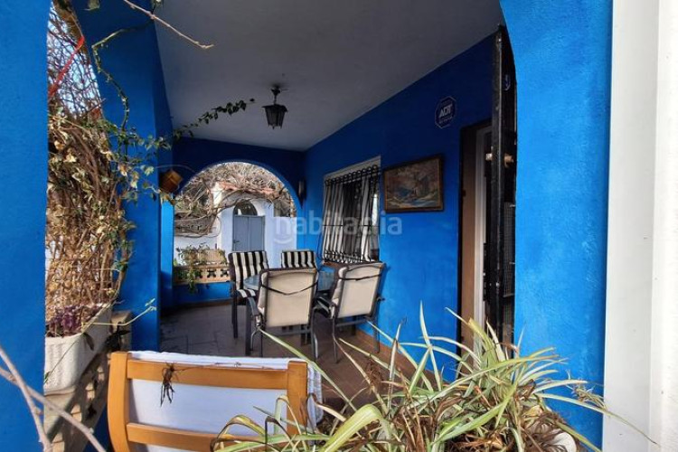 Chalet acogedor chalet esquinero con jardín y parking con posibilidad de piscina privada lescala costa brava en Escala (L´)