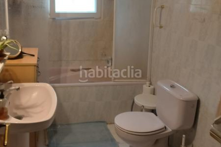 Chalet encantadora casa unifamiliar a 750m de la playa de Riells – calle espigol, l’escala en Escala (L´)