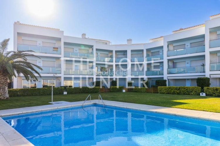 Ático  de 214 m2 con vistas y terraza en venta en escala, l en Escala (L´)