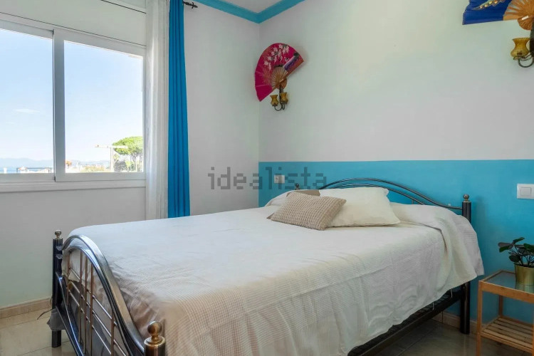 Casa independiente en calle Pinedes