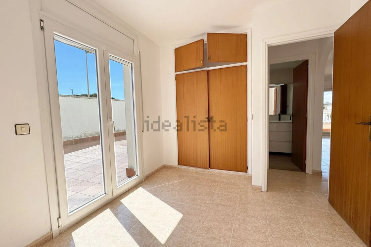 Piso en avenida de Montgó