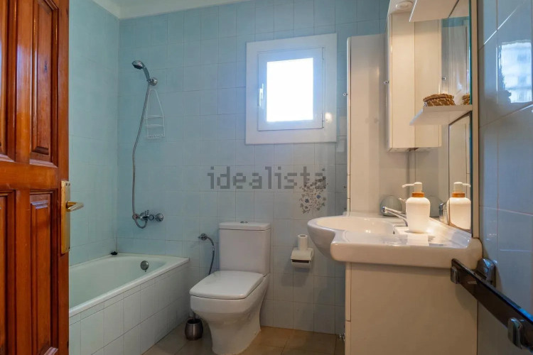 Casa independiente en calle Pinedes