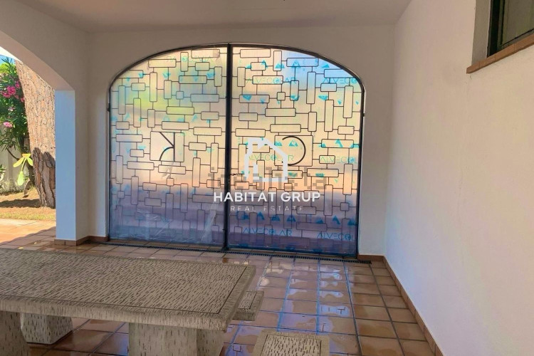 Casa independiente en Barrio Port - Les Planasses