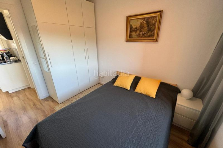 Piso para aprovechar apartamento de 38 m2 con terraza de 8 m2 vista al mar en Escala (L´)