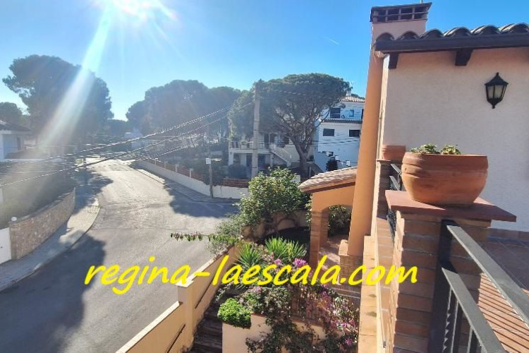 Carrer Muga, Port - La Cota - Puig Sec