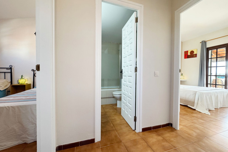 Carrer Roger de Llu00FAria, 5, Port - La Cota - Puig Sec