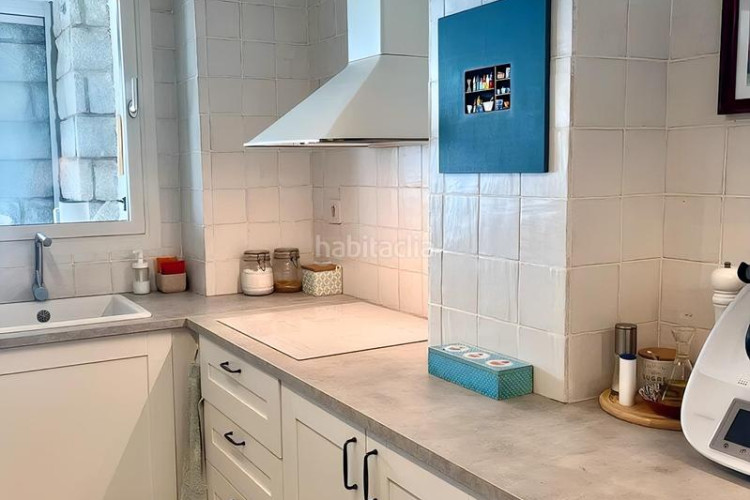 Piso dúplex exclusivo con espectaculares vistas al mar y solárium privado en Escala (L´)