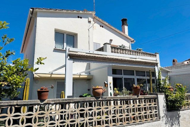 Passatge Sant Briu-15, Riells