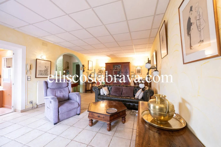 Casa independiente en Barrio Riells