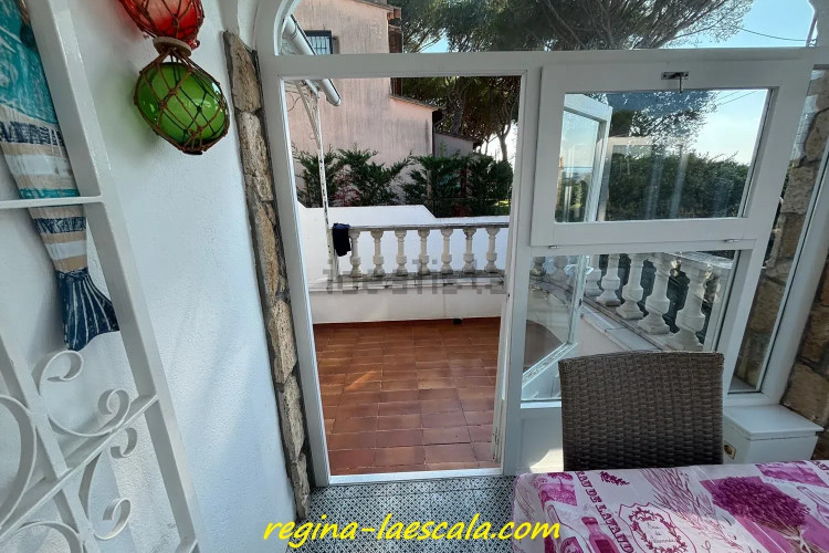 Chalet pareado en calle Pinedes