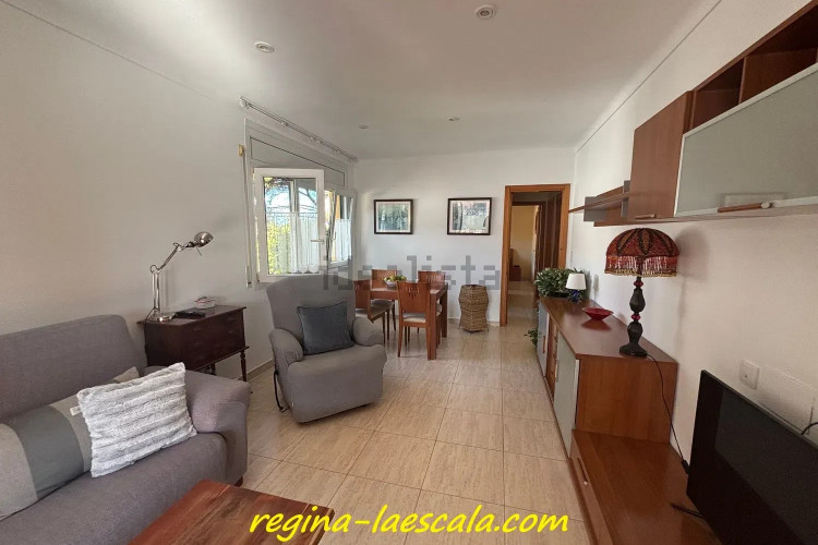 Chalet pareado en calle Cantallops