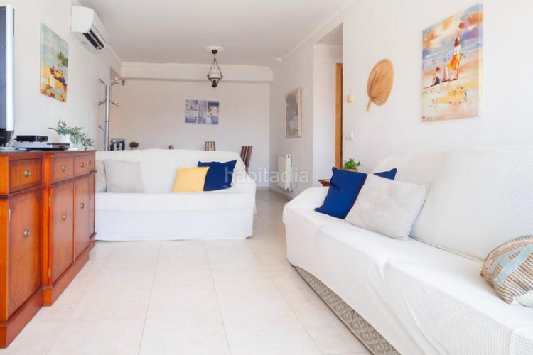 Dúplex fantástico dúplex a solo 650m de la playa y junto a todos los servicios! en Escala (L´)