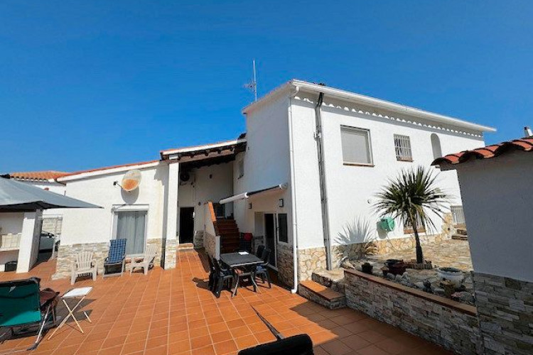 Carrer Punta Montgu00F3, Montgu00F3