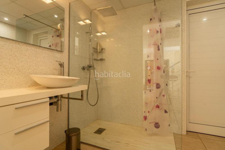 Casa  moderna situada a 250m de la playa en Riells Escala (L´)