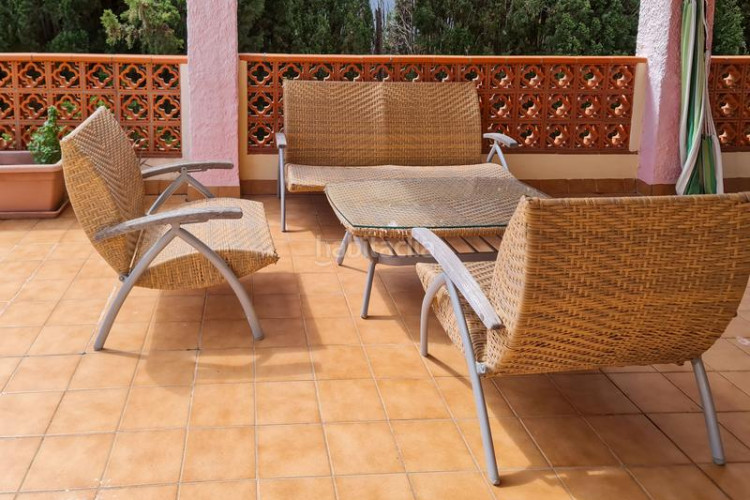 Chalet en carrer barcelona 42 casa a 200 metros de la playa con gran jardín y piscina en Escala (L´)