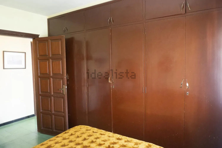 Chalet adosado en avenida de Girona