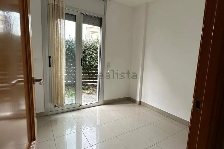 Precioso apartamento de planta baja frente el puerto de l'Escala!