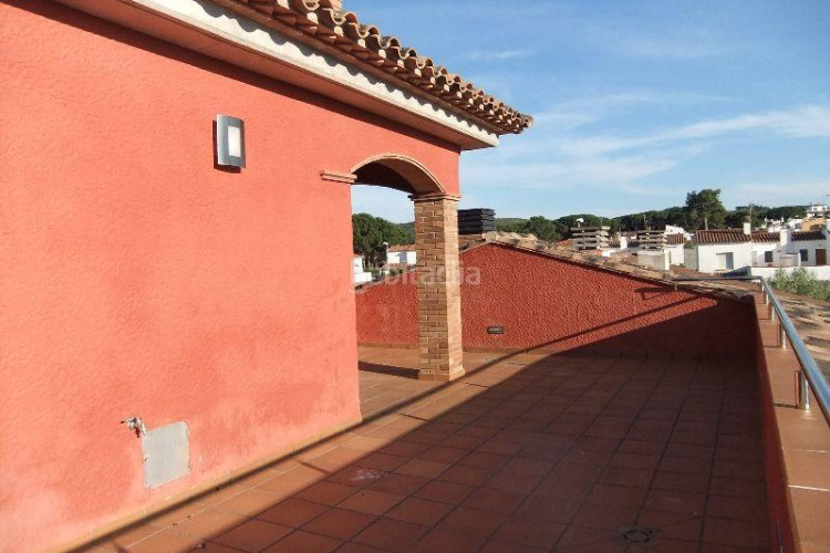 Casa pareada en Riells Escala (L´)
