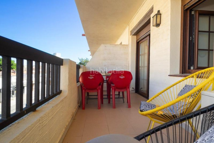 Apartamento vive a 100 metros de la playa de Riells, en la hermosa costa brava! en Escala (L´)