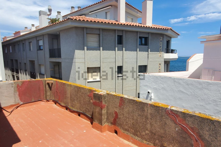 gran casa casco antiguo muchas posibilidades con vista al mar