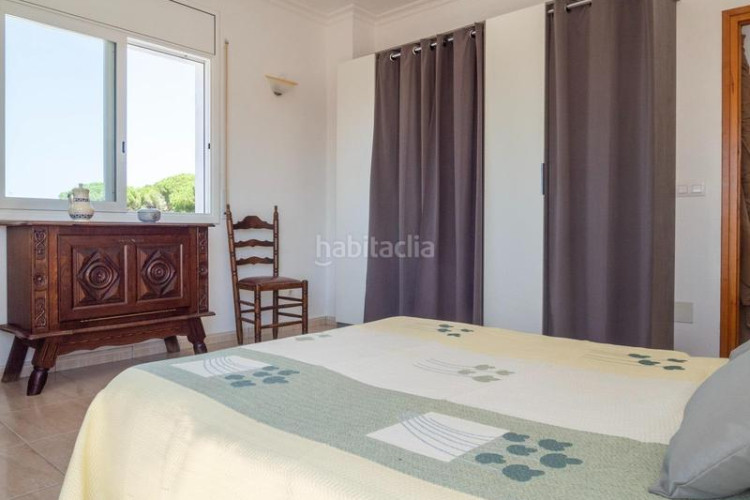 Casa  espaciosa con vistas al mar y piscina privada zona puig sec en Escala (L´)