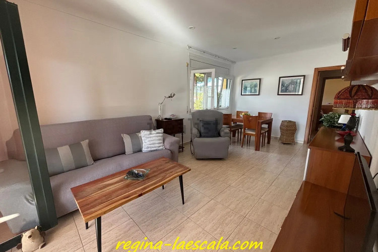 Chalet pareado en calle Cantallops