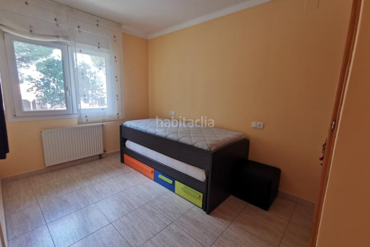 Casa en carrer cantallops 9 casa unifamiliar con piscina, garage, orientación sud en l'escala en Escala (L´)