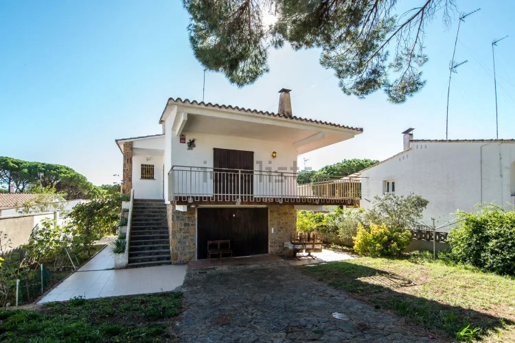 Casa independiente en calle Olives, 25