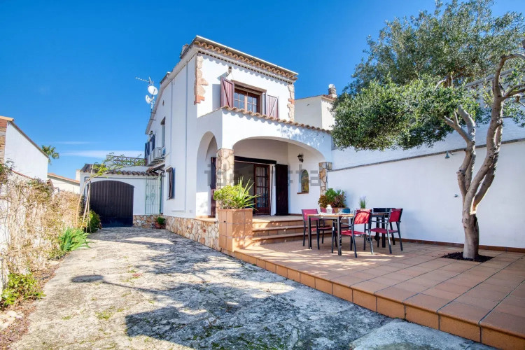 Casa independiente en calle Ricardell, 27