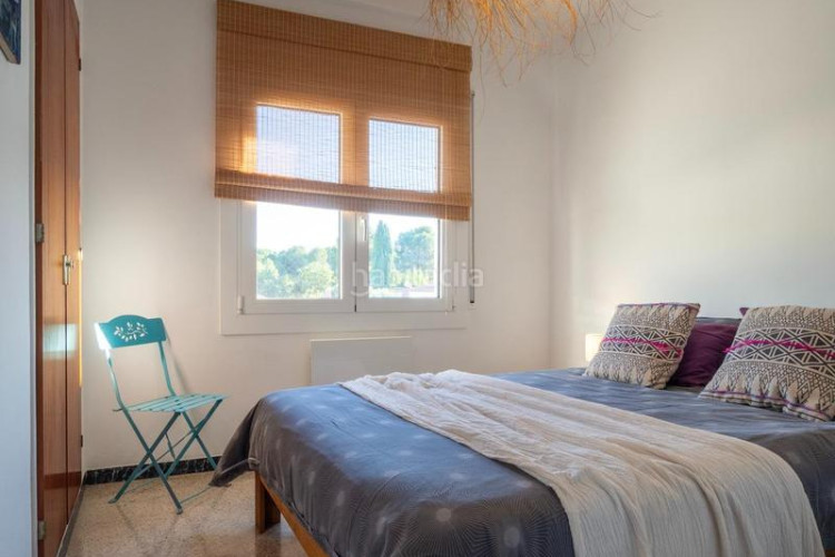 Apartamento piso en muy buen estado con vistas despejadas en Escala (L´)