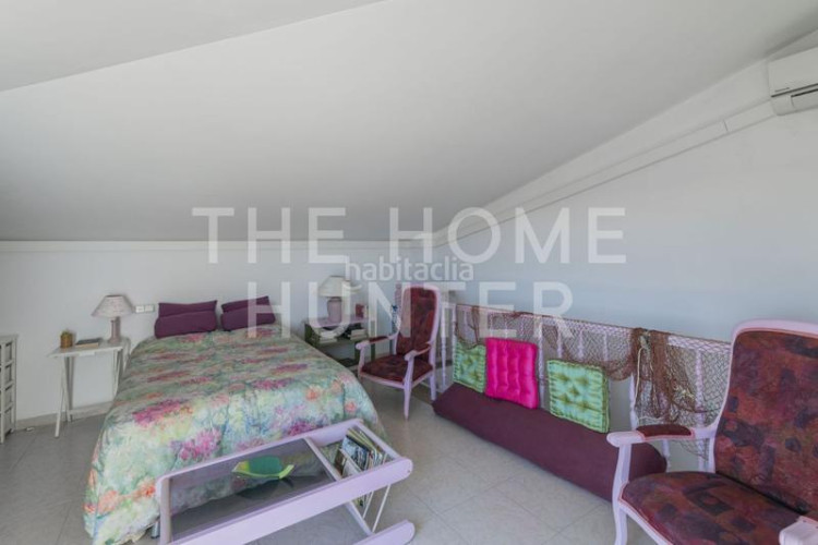 Ático  de 133 m2 con terraza en venta en escala, l en Escala (L´)