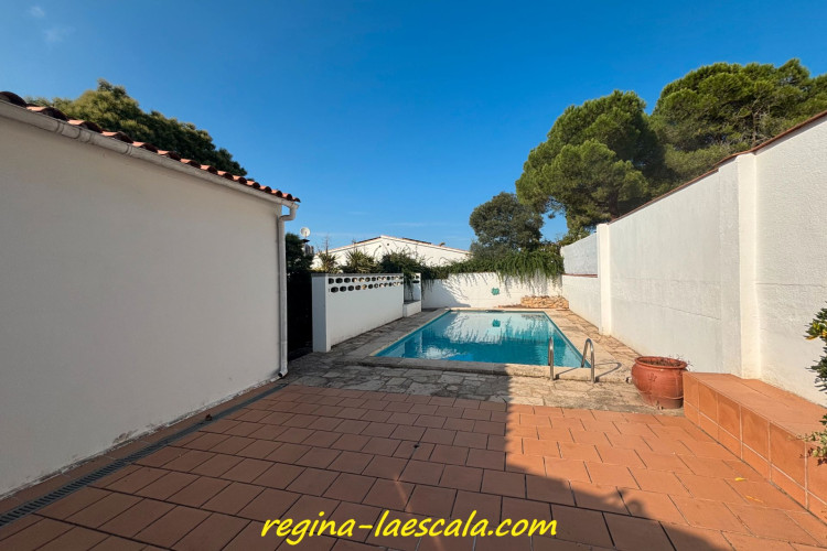 Carrer Pinedes, Port - La Cota - Puig Sec