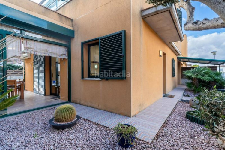 Casa  moderna situada a 250m de la playa en Riells Escala (L´)